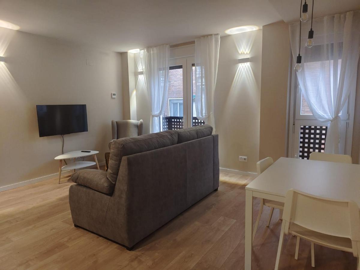 Apartamentos Picasso Alcalá de Henares Exterior foto